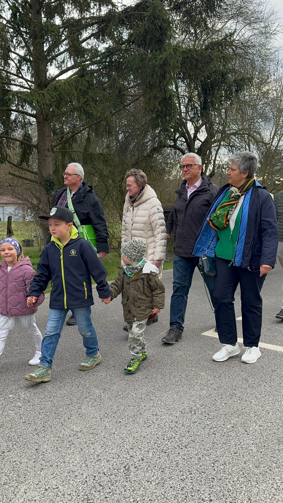 Eigenheimer beim Umzug durch Waigolshausen